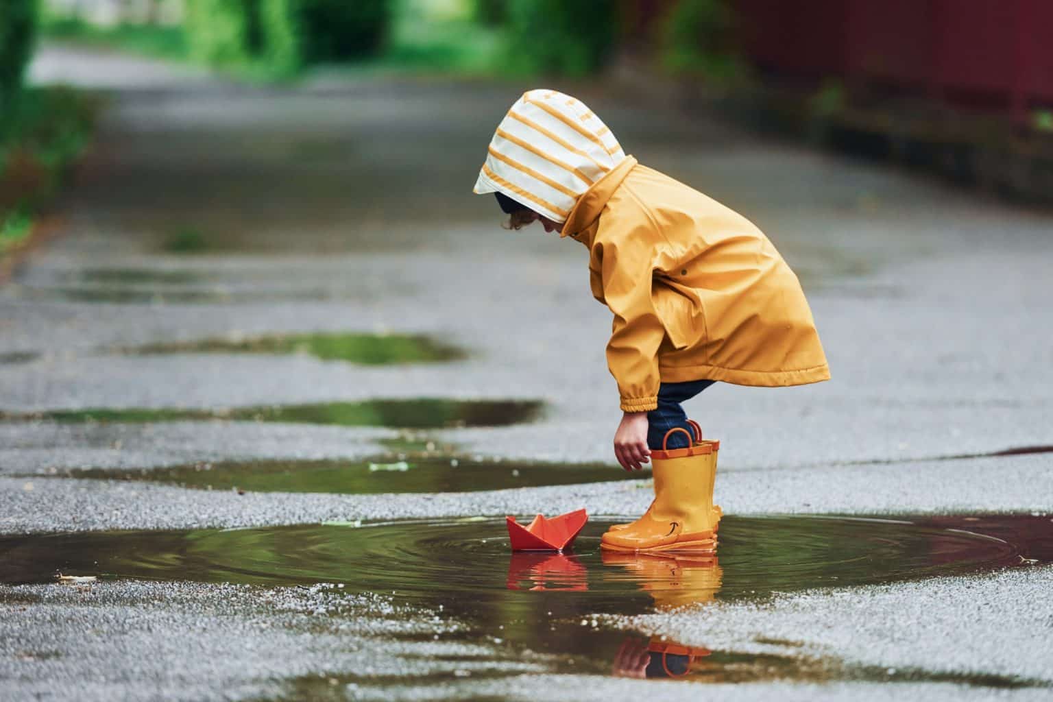 Sensory Play Benefits Ideas Activities sensory-play-benefits-ideas-activities
